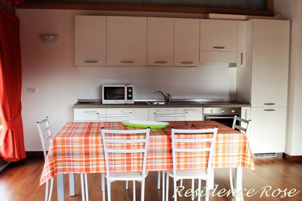Residence Rose Valdisotto Buitenkant foto